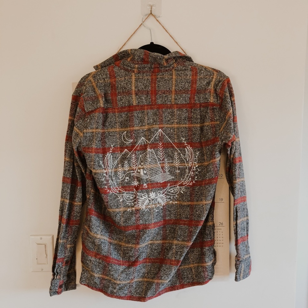 Graphic Flannel - Picture 3 of 3